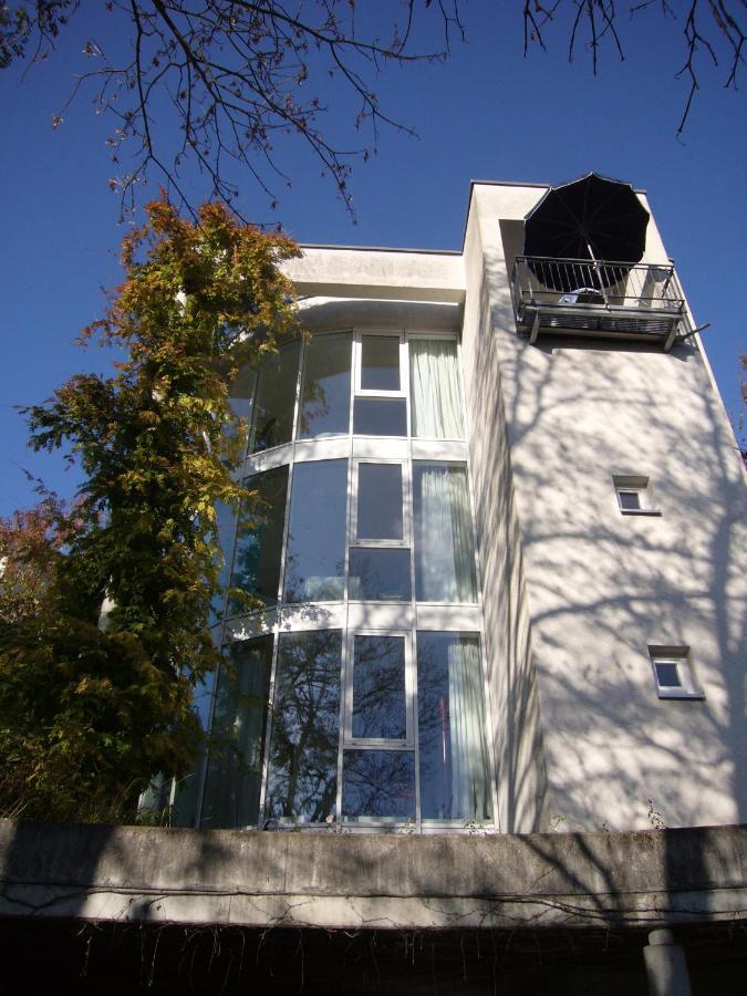 Ferienwohnung Im Turm Bellevue Mit 3 Schlafzimmern Sachsenheim Eksteriør bilde